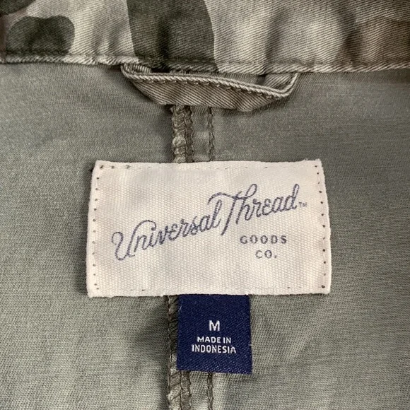 Universal Thread Camouflage Jacket - Picture 5 of 15